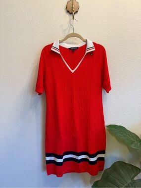 MOVETES Cricket Knit Golf Dress Red V-Neck Contrast Stripe Trim Size Medium